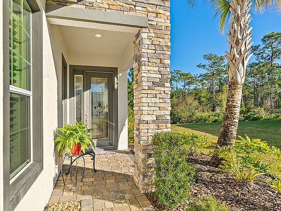 3rd image of 826 Aldenham Ln #826