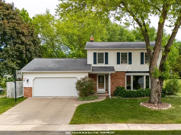 1710 Arlington Dr, Oshkosh, WI 54904