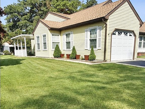 2nd image of 6 Stonybrook Road #A