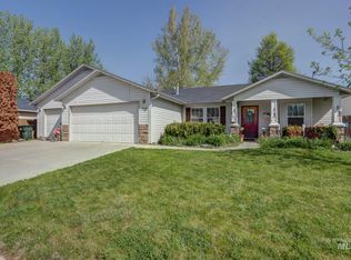 304 E Scops Owl Dr, Kuna, ID 83634