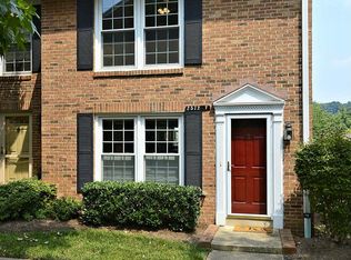 2572-F S Arlington Mill Dr #6, Arlington, VA 22206