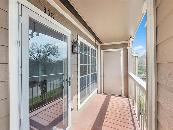 2nd image of 1860 White Oak Dr APT 358