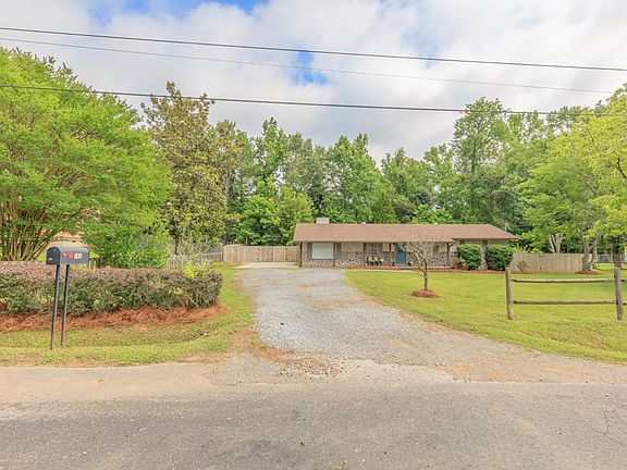 2nd image of 160 Pinebrook Dr