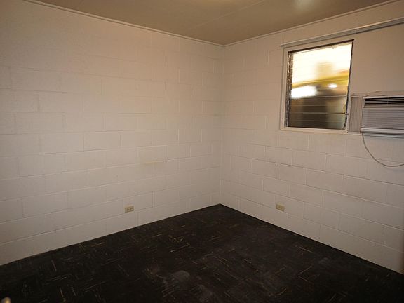 2nd image of 733 Birch St APT D