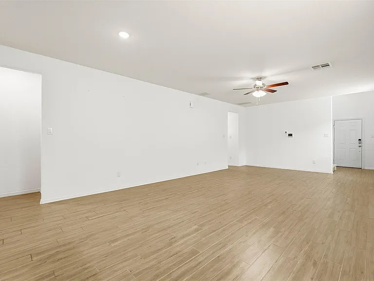 19623 Cat Spruce Ct — Photo 8