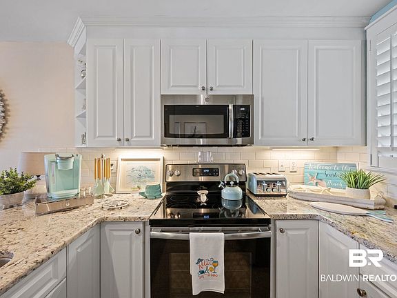 4th image of 815 Plantation Rd Unit 502