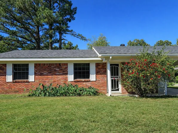 5813 La Mirado Dr, N Little Rock, AR 72118