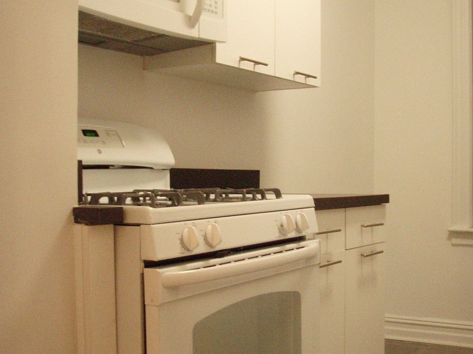 1st image of 11420 Queens Blvd