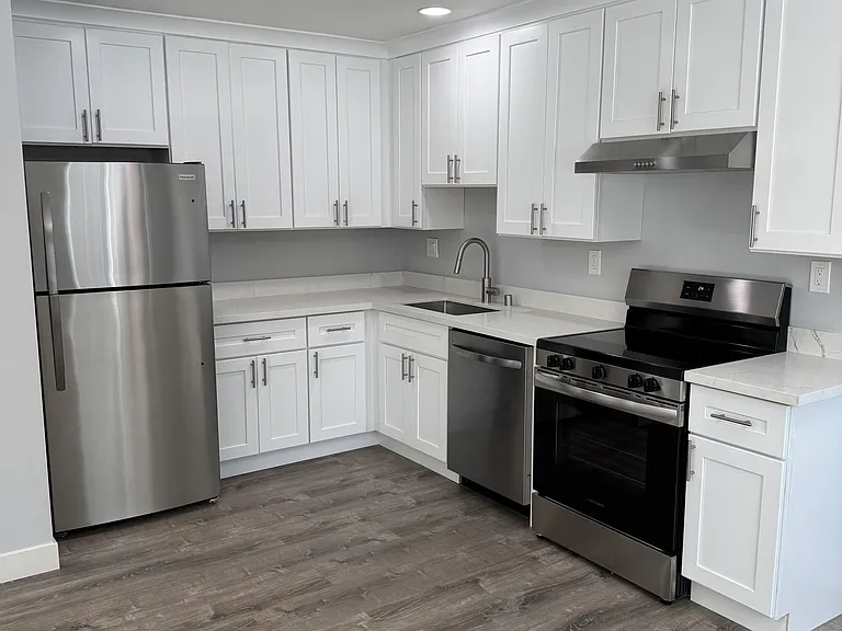 Silicon Valley Apartments — Photo 44