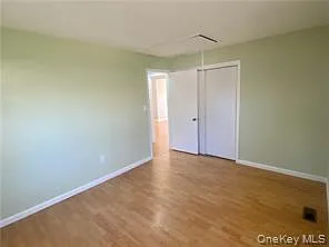 5 Louis Ave — Photo 6