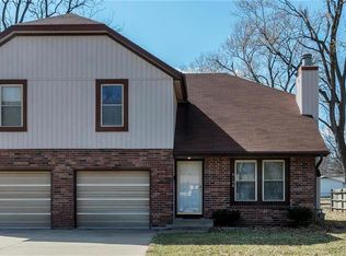 6106 Monrovia St, Shawnee, KS 66216
