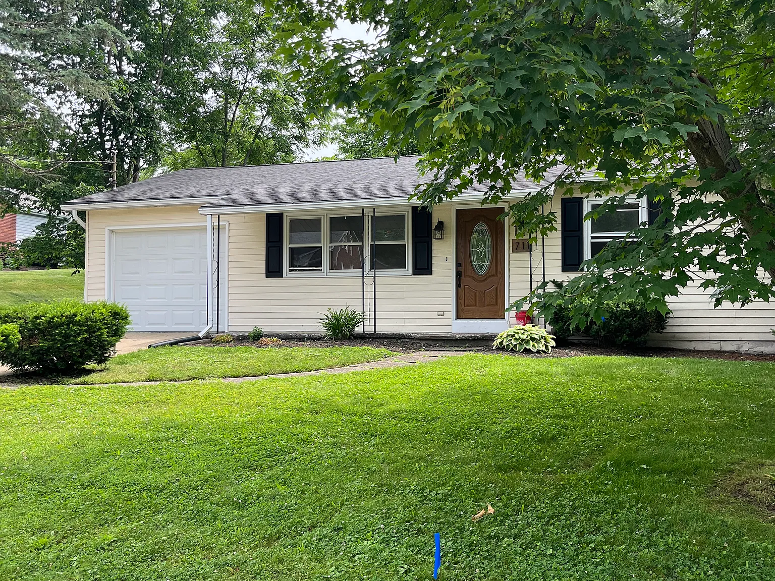 3 bed, $1,875 — Photo 1