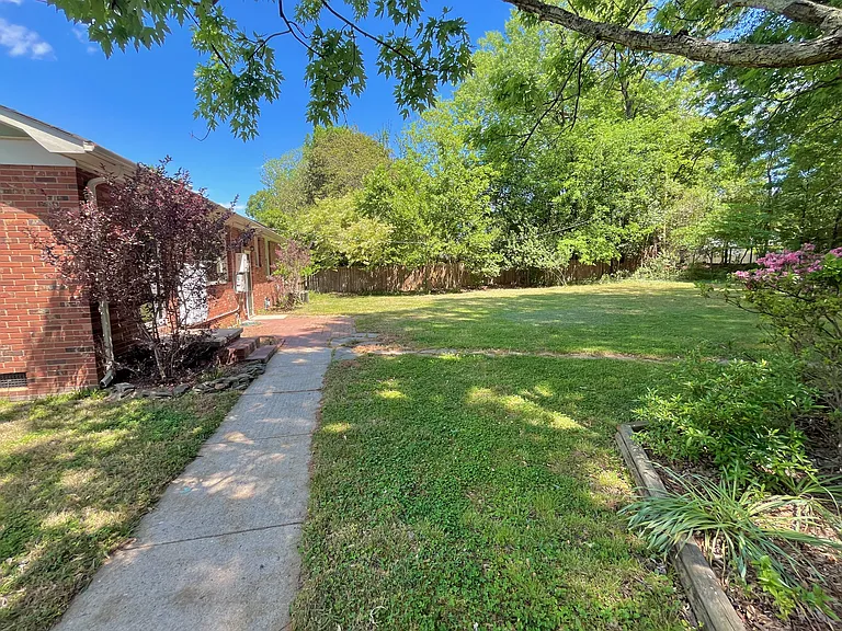 7113 Rockcliff Ct — Photo 4
