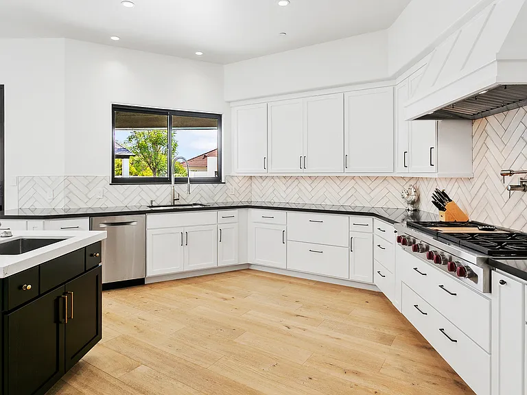 6718 E San Juan Ave — Photo 23