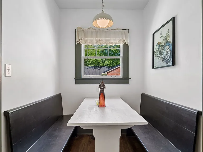 821 Greenwood Ave — Photo 10