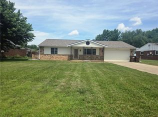 8206 Meadowlark Dr, Carlisle, OH 45005