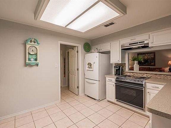 5th image of 4204 Mojave Dr
