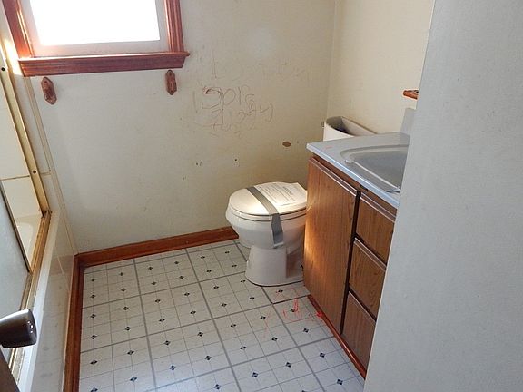 2nd image of 130 Gowen Dr