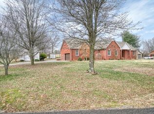 3516 S Pointe Rd, Cookeville, TN 38506