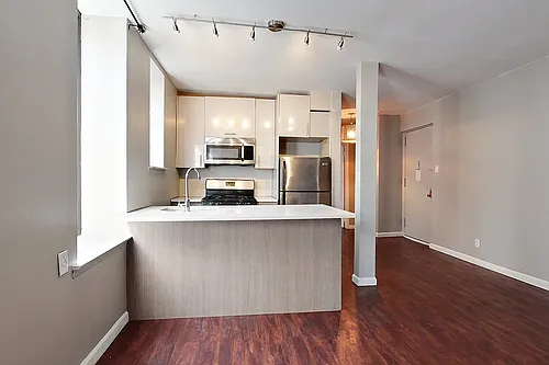 1540 Sterling Pl #22 Photo 1