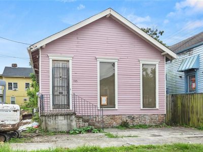 705 Austerlitz St, New Orleans, LA, 70115
