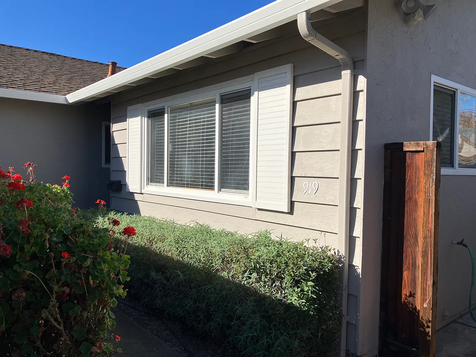 2 bed, 1100 sqft, $3,900 — Photo 1