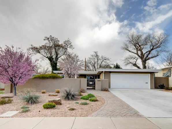 3616 Calle Del Ranchero NE, Albuquerque, NM 87110