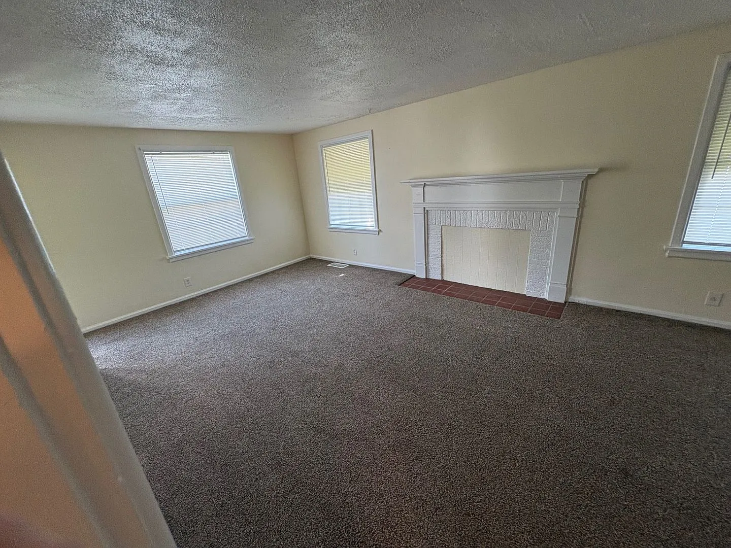 Charming 3BR/2BA Home with Hardwood Floors & Covered Parking — Photo 3