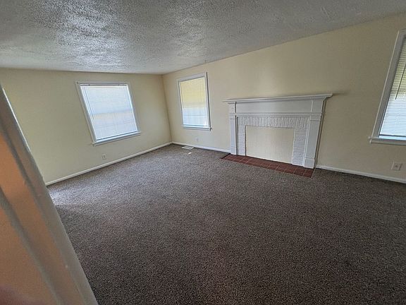 2nd image of 2401 Rugby Rd