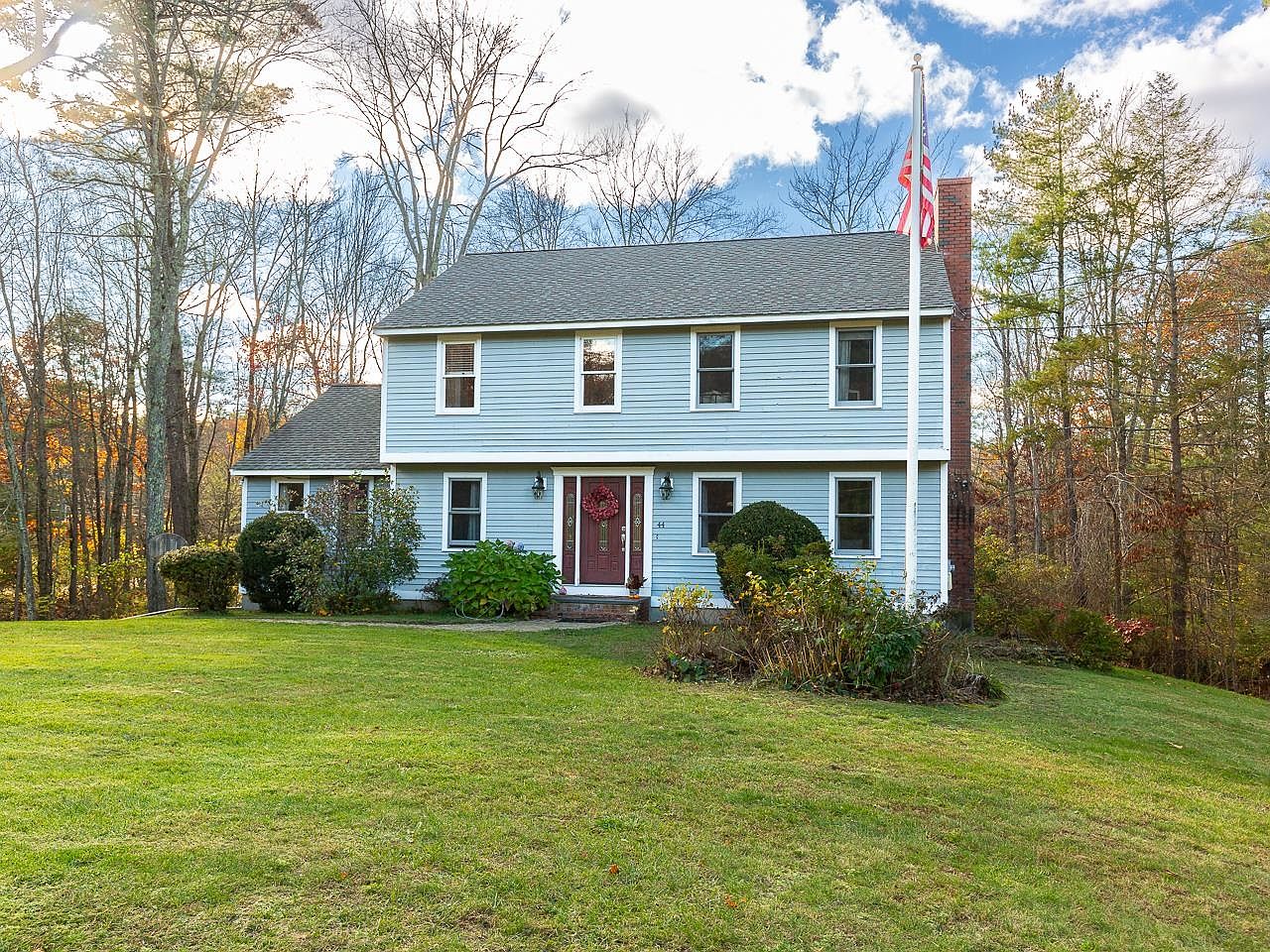 44 Dumbarton Oaks Road, Stratham, NH 03885 MLS 4976378 Zillow