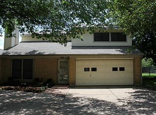 1138 Silverlake Dr, Grapevine, TX 76051
