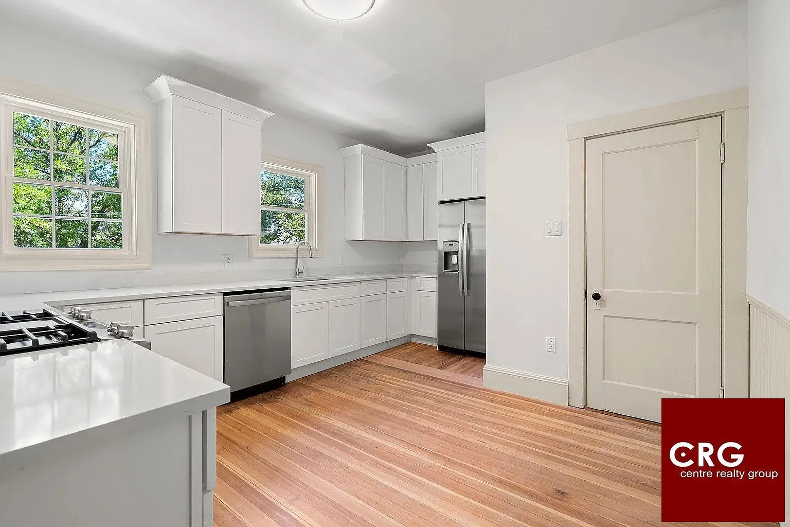 45 Packard Ave — Photo 2