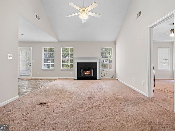 3rd image of 5515 Lofwood Ln