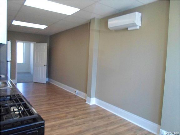 3rd image of 19 North St #1