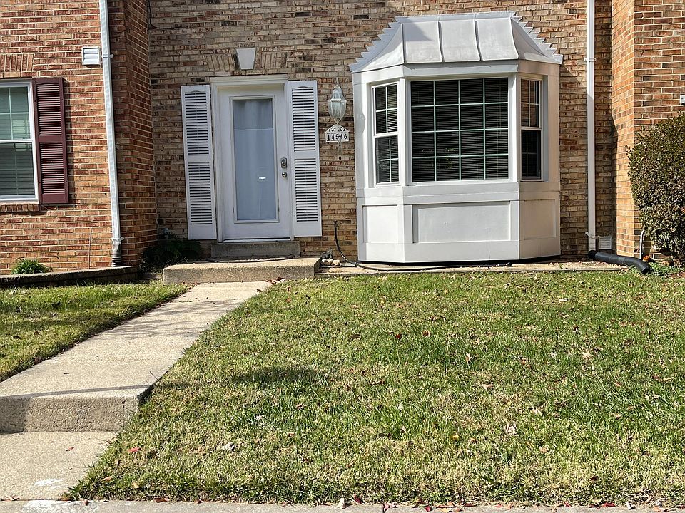 Front I love bay window