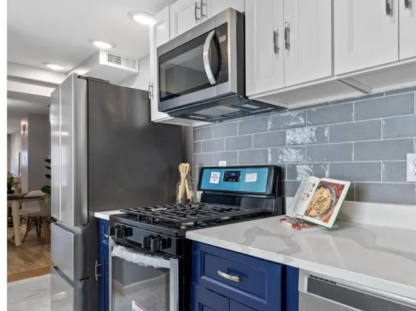 230 S Castle St, Baltimore, MD 21231