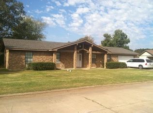 2 Leslie Ln, Monroe, LA 71203