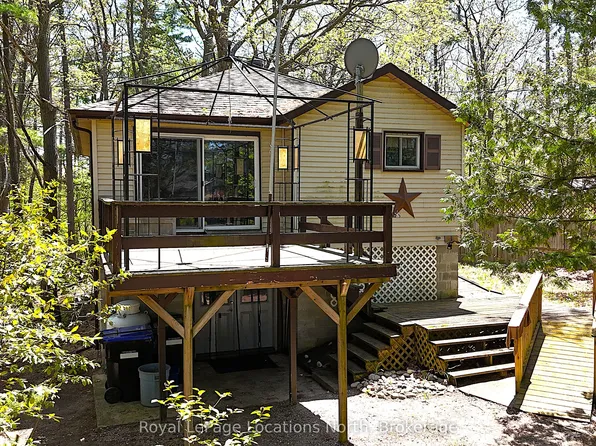 25 Balmoral Ave, Tiny, ON L0L 1P1