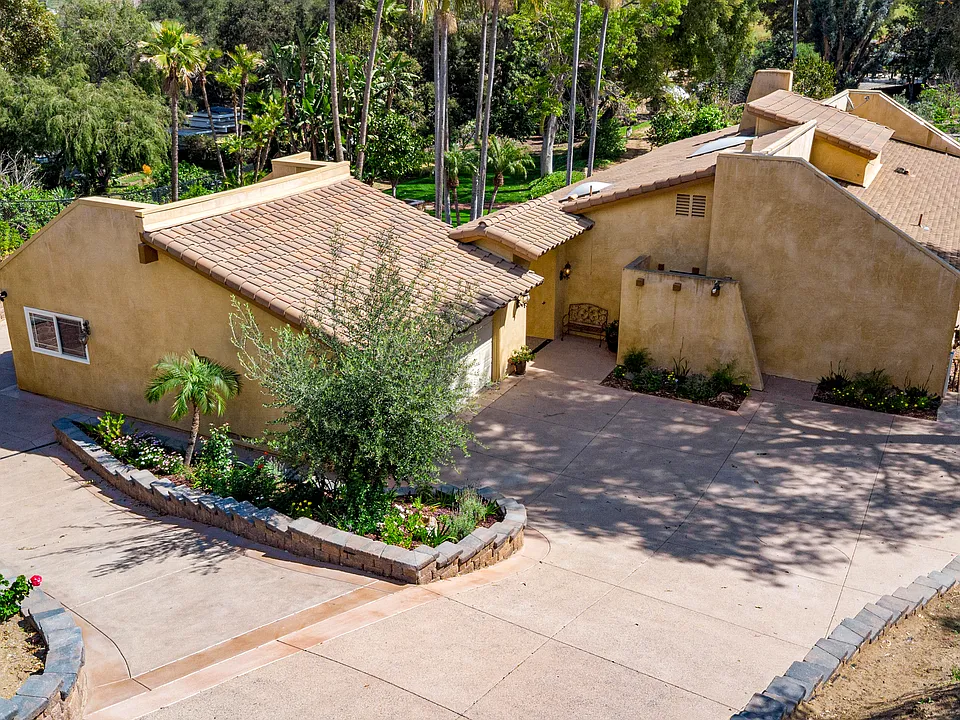 1315 Macadamia Dr