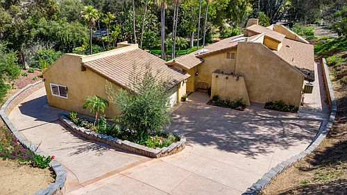1315 Macadamia Dr Photo 1