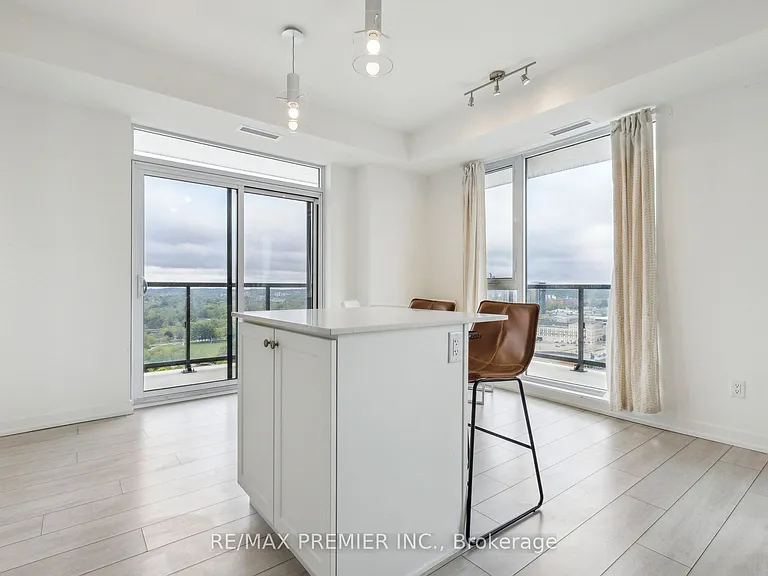 55 Duke St W #1709 — Photo 31