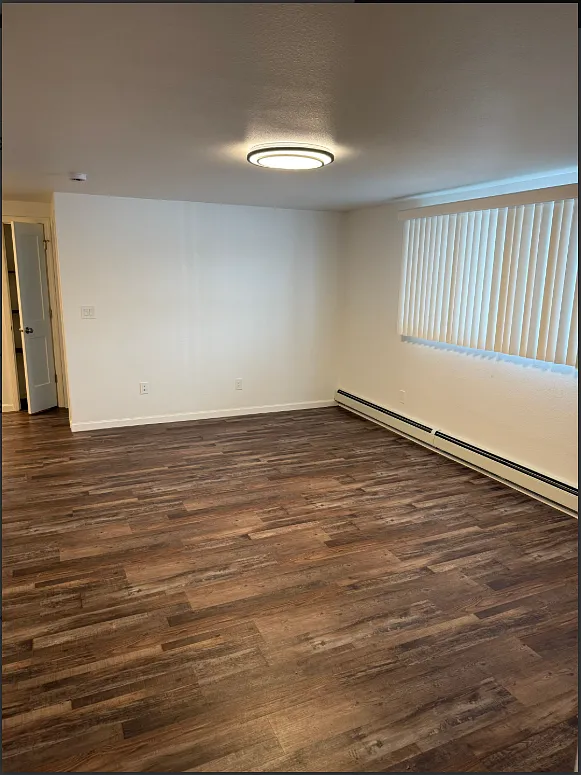 2 bed, $1,100 — Photo 4