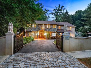 1190 Radnor Hill Rd, Wayne, PA 19087