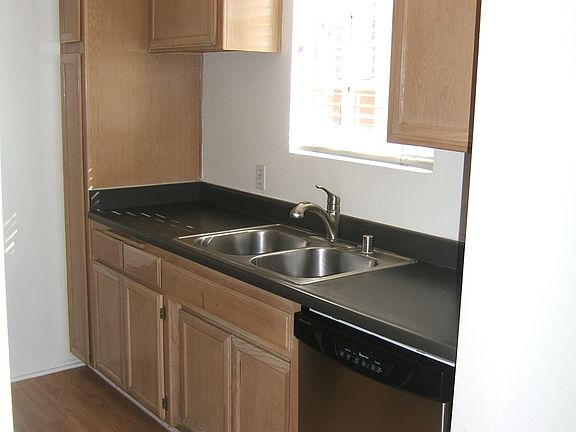 5th image of 328 S Cloverdale Ave APT 401