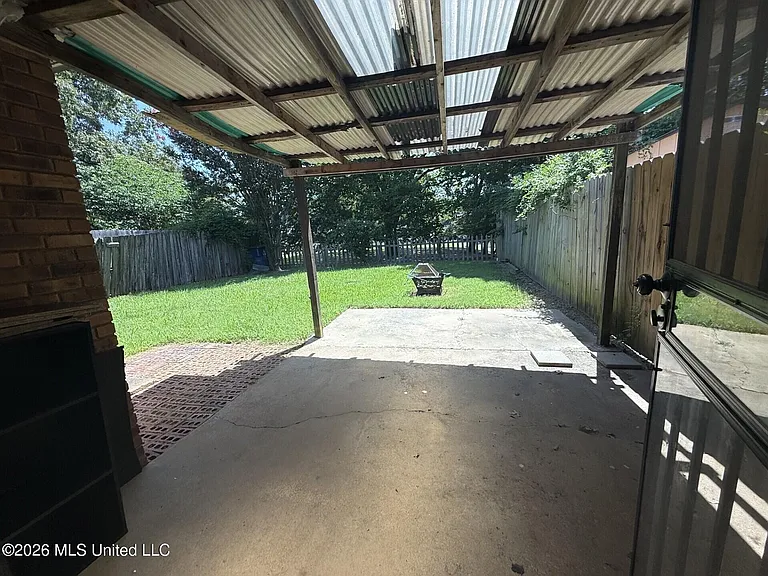 7090 Greenbriar Dr — Photo 21