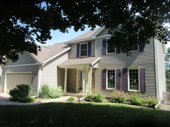 29 Westend Cir, Madison, WI 53704