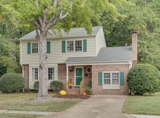 127 Prince George Dr, Hampton, VA 23669
