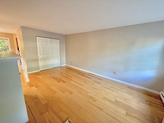 4th image of 59 Glenridge #59