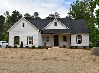 4618 N Wynswept Dr, Maiden, NC 28650