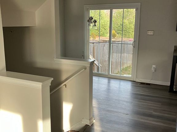 5th image of 46350 Creeping Primrose Ln Unit E